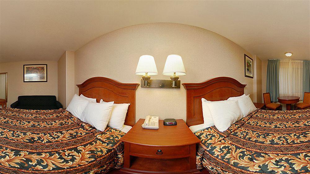Days Inn By Wyndham Alhambra Ca Екстериор снимка